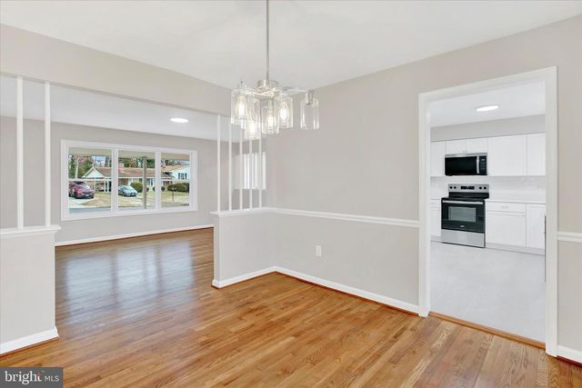 6413 WHITE OAK AVE, Temple Hills, MD 20748