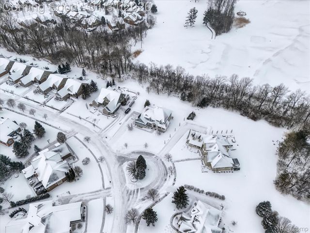 7247 Ardsley Lane, Independence Charter Township, MI 48348