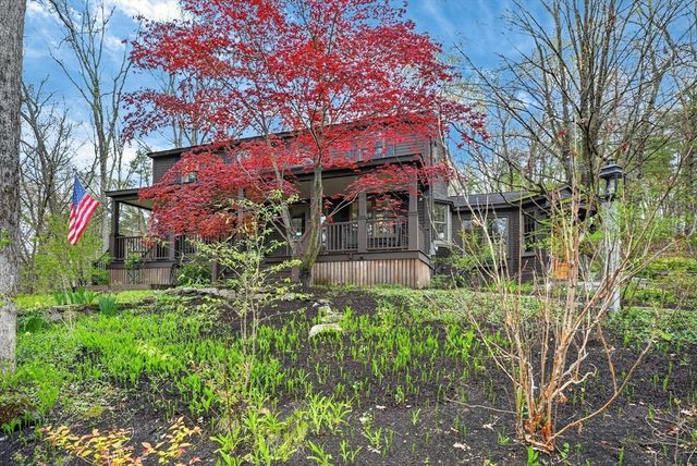 10 Davis Rd, Tyngsborough, MA 01879