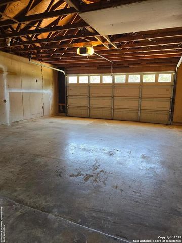 7401 Old Spanish Trail, Live Oak, TX 78233