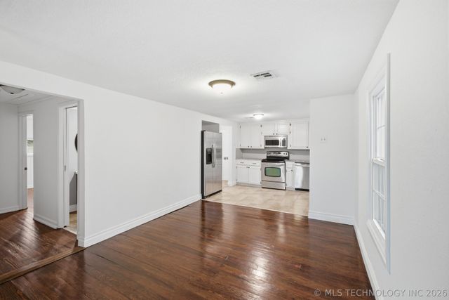 10035 Bryant Road, Henryetta, OK 74437
