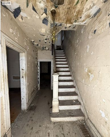 1308 Jawett St, Marshall Shadeland, PA 15212