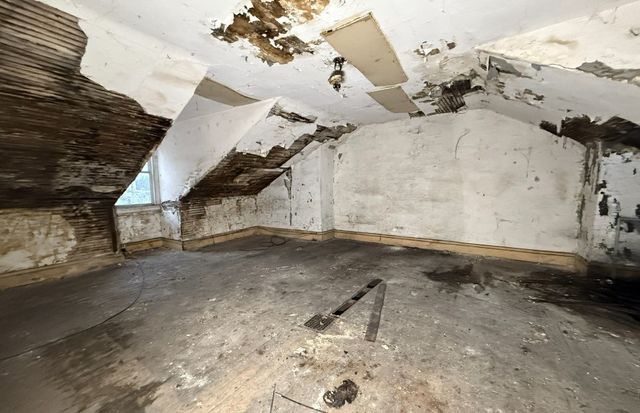 1308 Jawett St, Marshall Shadeland, PA 15212