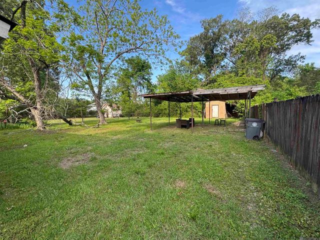 9254 Corlett Dr, Baton Rouge, LA 70811