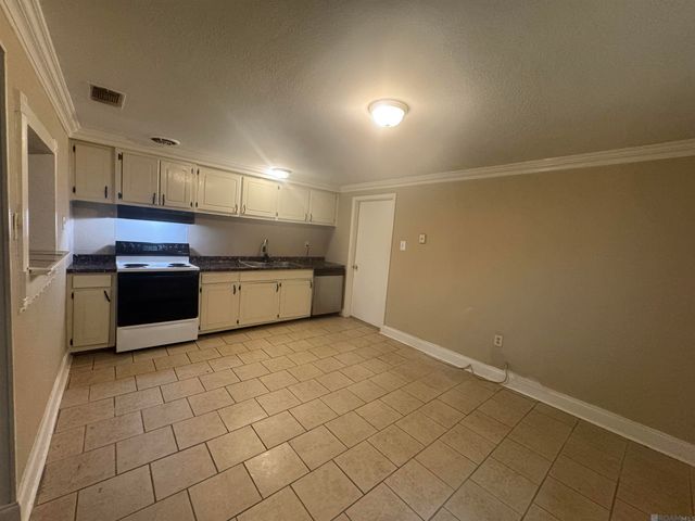 9254 Corlett Dr, Baton Rouge, LA 70811