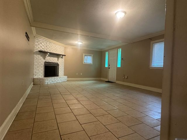 9254 Corlett Dr, Baton Rouge, LA 70811