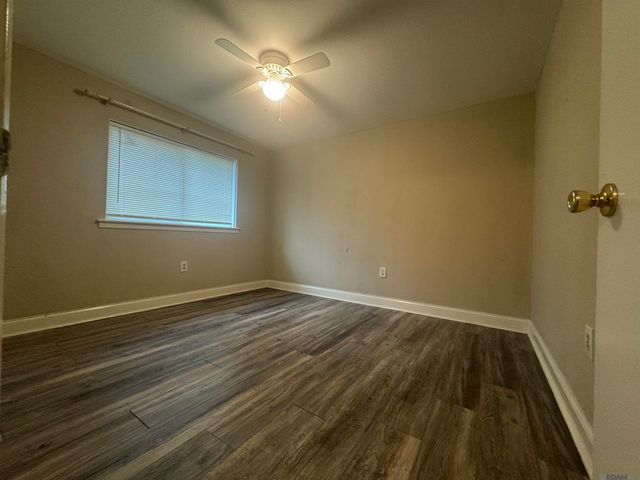 9254 Corlett Dr, Baton Rouge, LA 70811