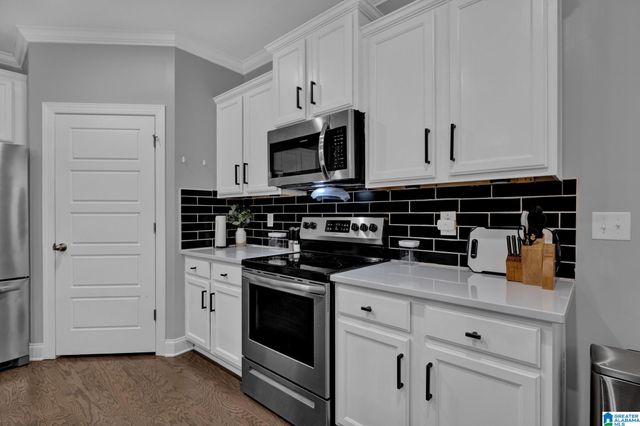 7047 PINE MOUNTAIN CIRCLE, Gardendale, AL 35071