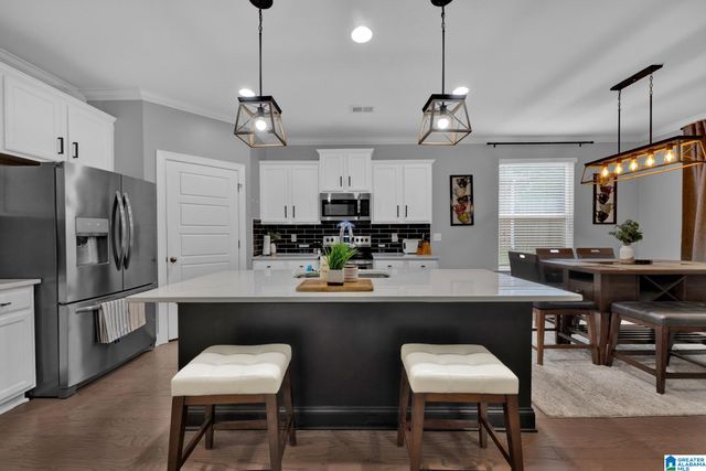 7047 PINE MOUNTAIN CIRCLE, Gardendale, AL 35071