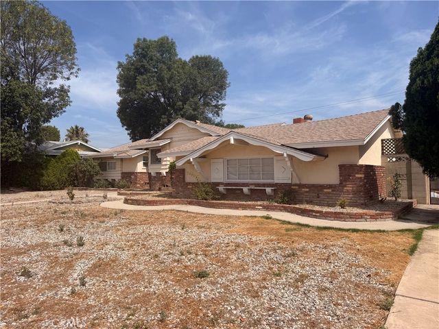22233 Roscoe, West Hills, CA 91304
