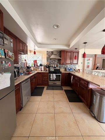 22233 Roscoe, West Hills, CA 91304