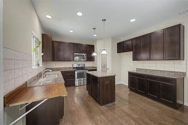 425 Moonlit Trail, Dallas, GA 30132