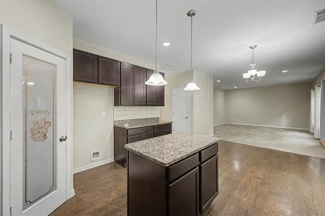 425 Moonlit Trail, Dallas, GA 30132