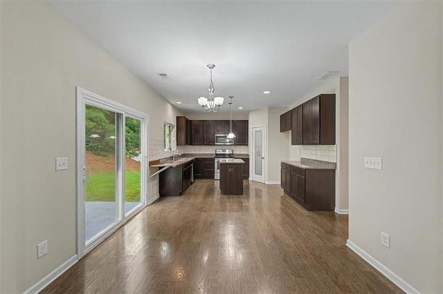 425 Moonlit Trail, Dallas, GA 30132