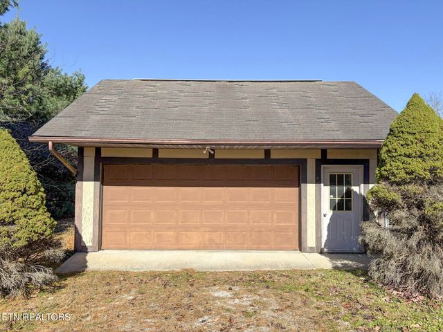 230 Amanda Drive, Jamestown, TN 38556