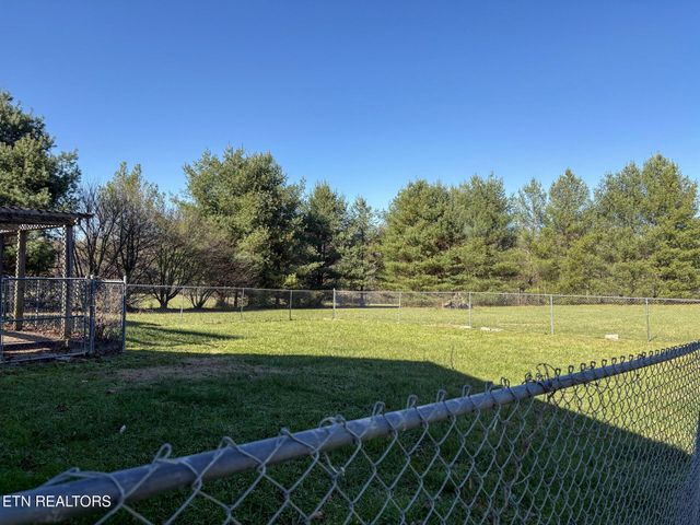 230 Amanda Drive, Jamestown, TN 38556