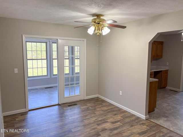 230 Amanda Drive, Jamestown, TN 38556