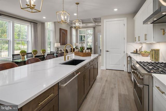 9413 FOUNDERS LN, Perry Hall, MD 21128