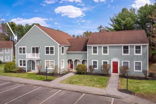 25 Farmgate Road # 24, South Berwick, ME 03908