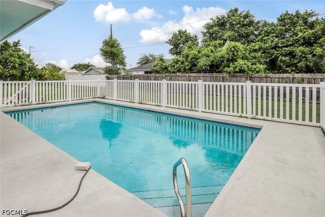 117 SE 45th TER, Cape Coral, FL 33904