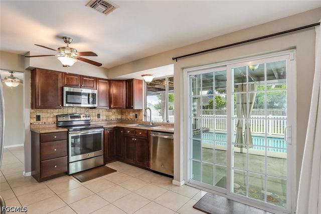 117 SE 45th TER, Cape Coral, FL 33904