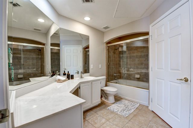 2400 Mccue Road 448, Houston, TX 77056