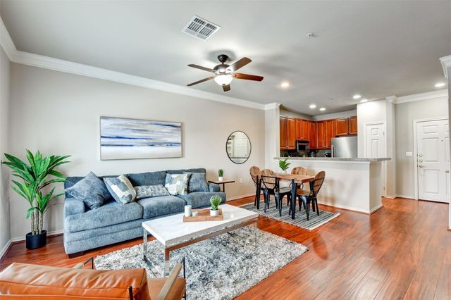 2400 Mccue Road 448, Houston, TX 77056