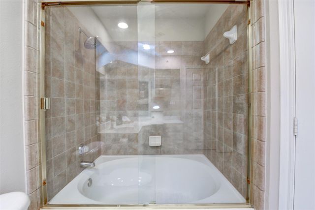 2400 Mccue Road 448, Houston, TX 77056