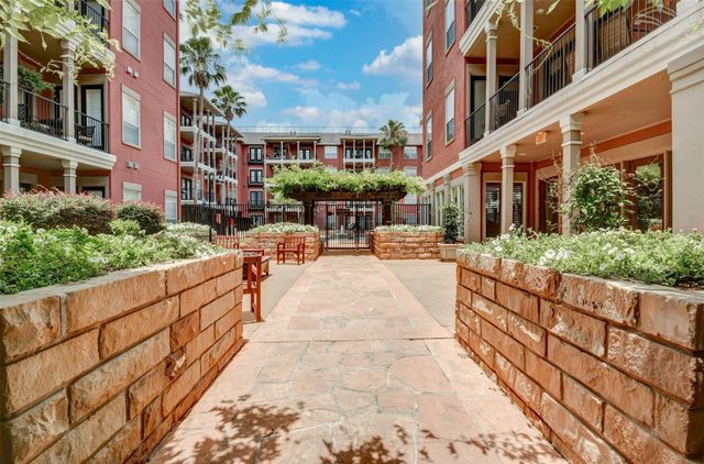 2400 Mccue Road 448, Houston, TX 77056