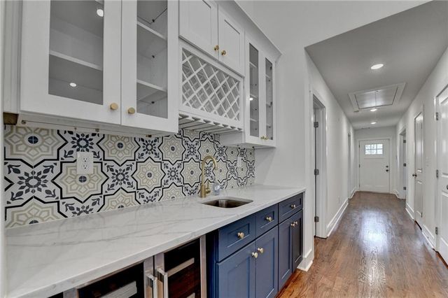 1990 Mcafee Place, Decatur, GA 30032