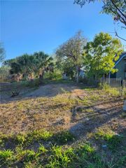 508 W Avenue B, Robstown, TX 78380