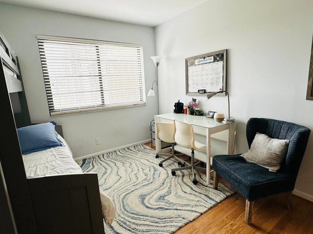 9300 SW 8th St 214, Boca Raton, FL 33428