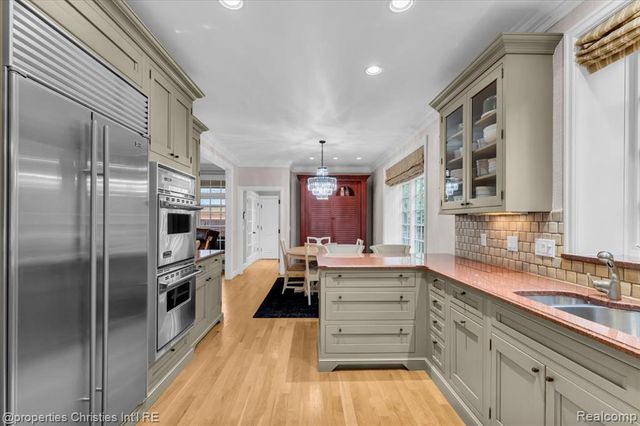 517 W Frank Street, Birmingham, MI 48009