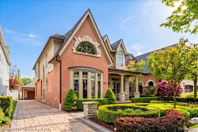 517 W Frank Street, Birmingham, MI 48009