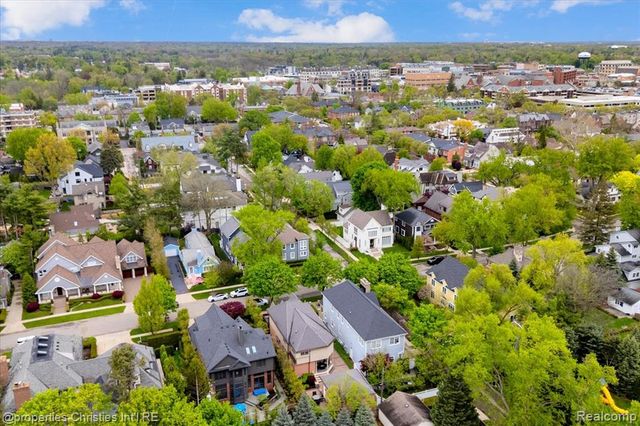 517 W Frank Street, Birmingham, MI 48009