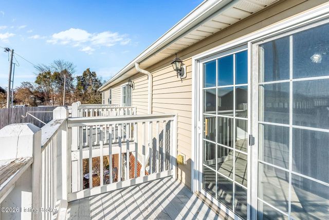 169 Central Blvd APT 39, Mt Washington, KY 40047