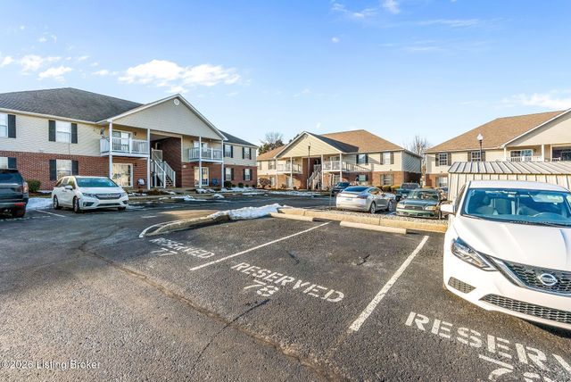 169 Central Blvd APT 39, Mt Washington, KY 40047