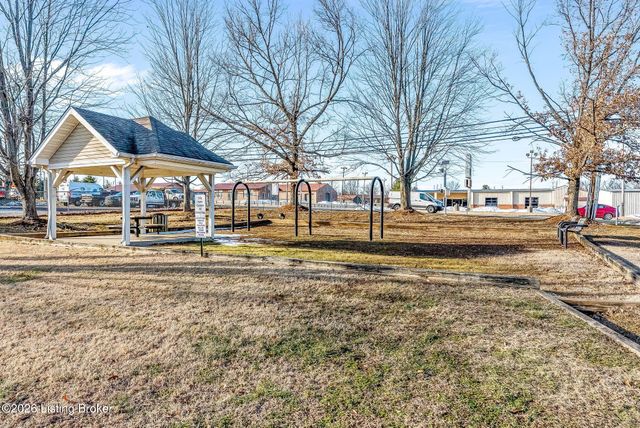 169 Central Blvd APT 39, Mt Washington, KY 40047