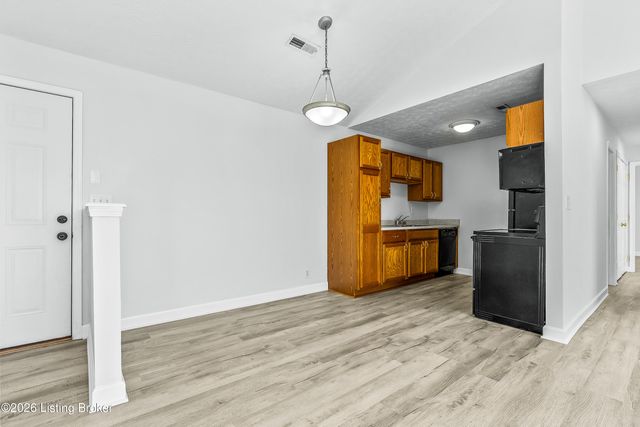 169 Central Blvd APT 39, Mt Washington, KY 40047