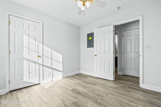 169 Central Blvd APT 39, Mt Washington, KY 40047