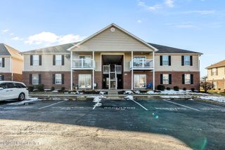 169 Central Blvd APT 39, Mt Washington, KY 40047