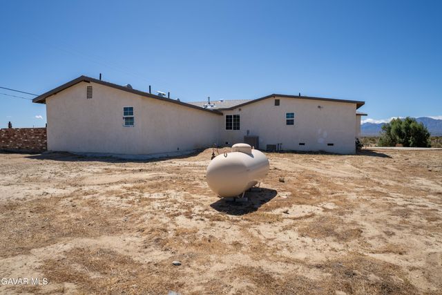 18531 E Palmdale Boulevard, Palmdale, CA 93591