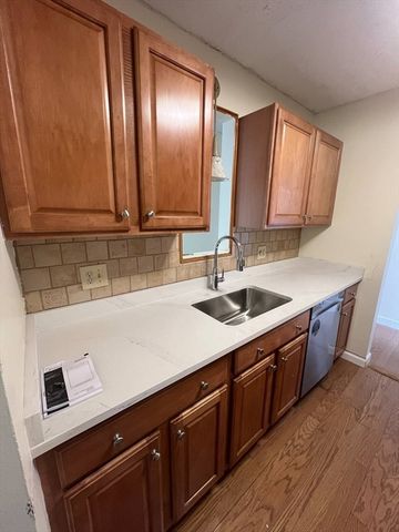 16 Winter St 41C, Waltham, MA 02451