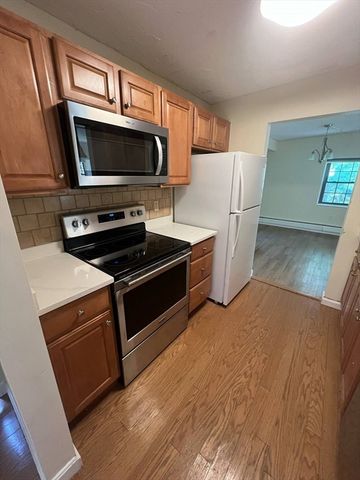 16 Winter St 41C, Waltham, MA 02451