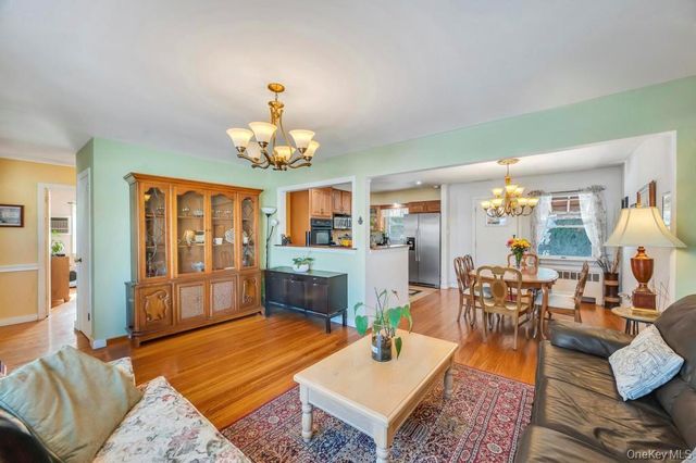 4 Adams Street, Hicksville, NY 11801