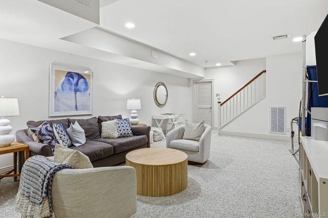 15 Davis Avenue, Rye, NY 10580