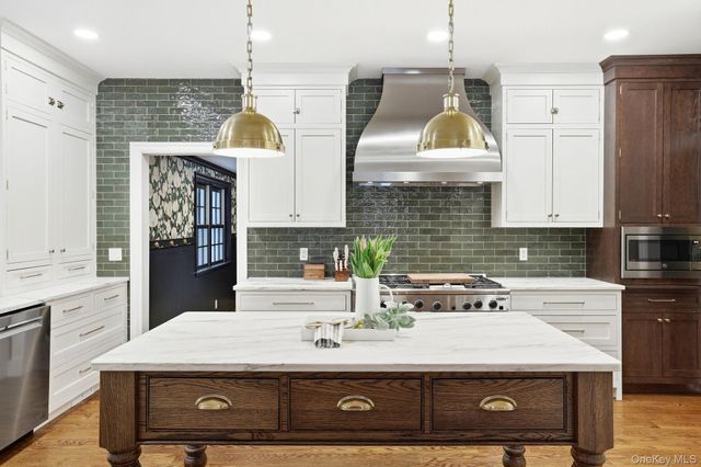 15 Davis Avenue, Rye, NY 10580