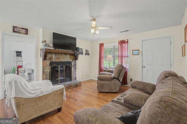 100 Willow Drive, Dallas, GA 30157