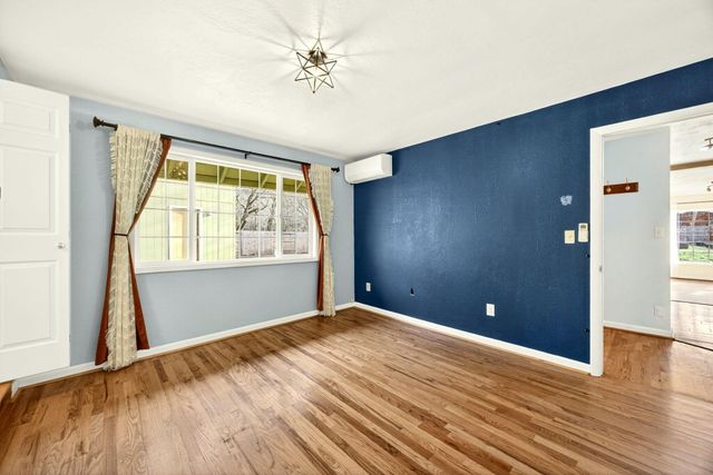 51 Sterling Creek Road, Jacksonville, OR 97530