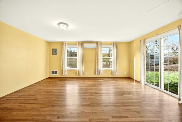 51 Sterling Creek Road, Jacksonville, OR 97530